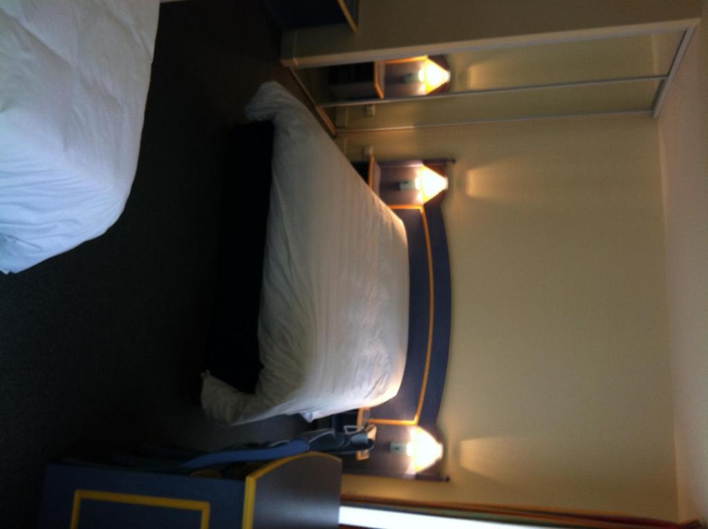 Le Ruisseau Hotel Saint-Mande Room photo